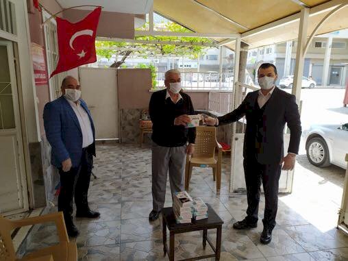 Ak Parti Antakya İlçe başkanlığı ücretsiz maske dağıtımı gerçekleştirdi